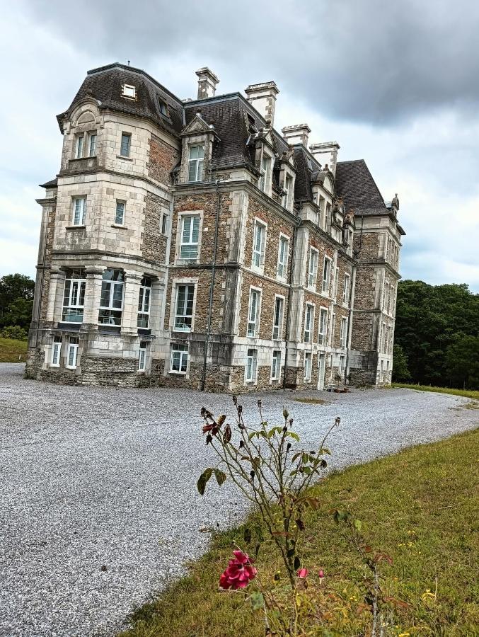 Chatescos - Estudio En Chateau Eksteriør bilde